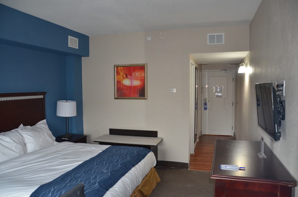 Baymont By Wyndham Delavan Near Lake Geneva Exterior photo